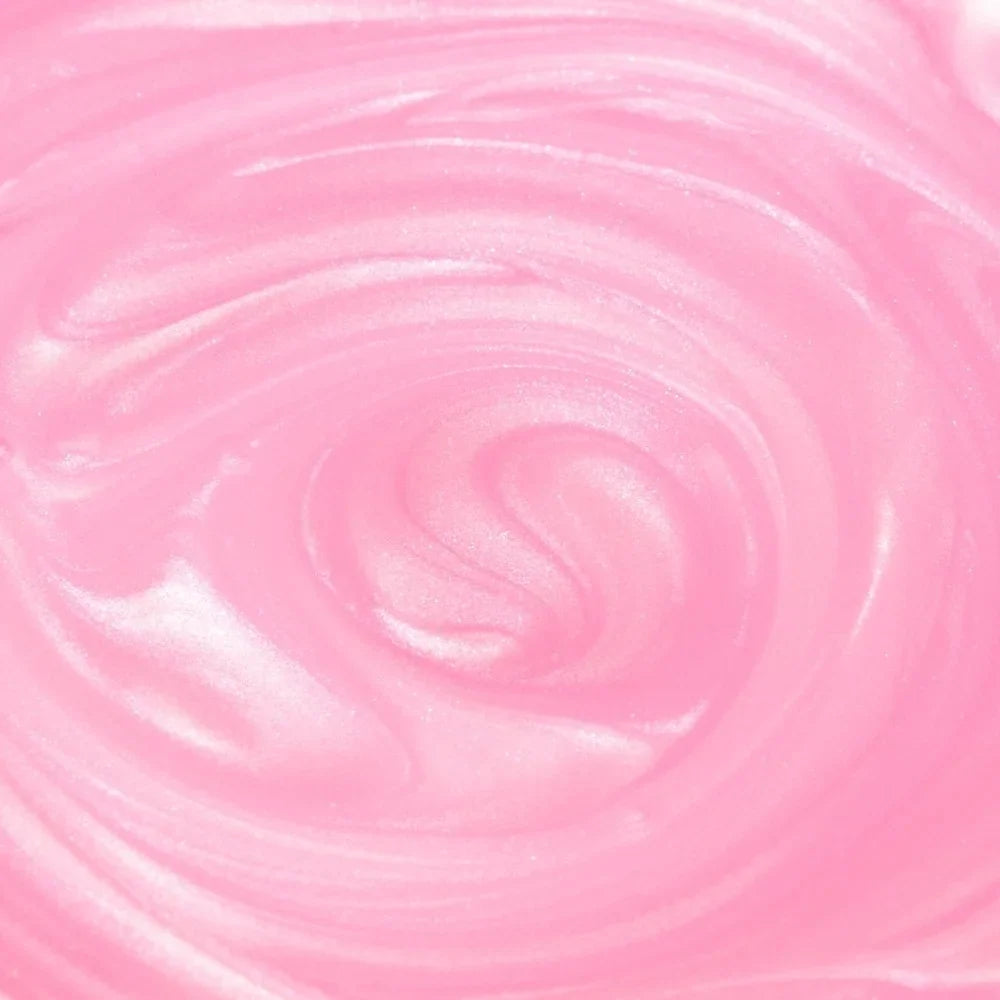 Textura del Builder Gel Cupio Pearl Bloom Pink Glow en rosa perlado de cerca
