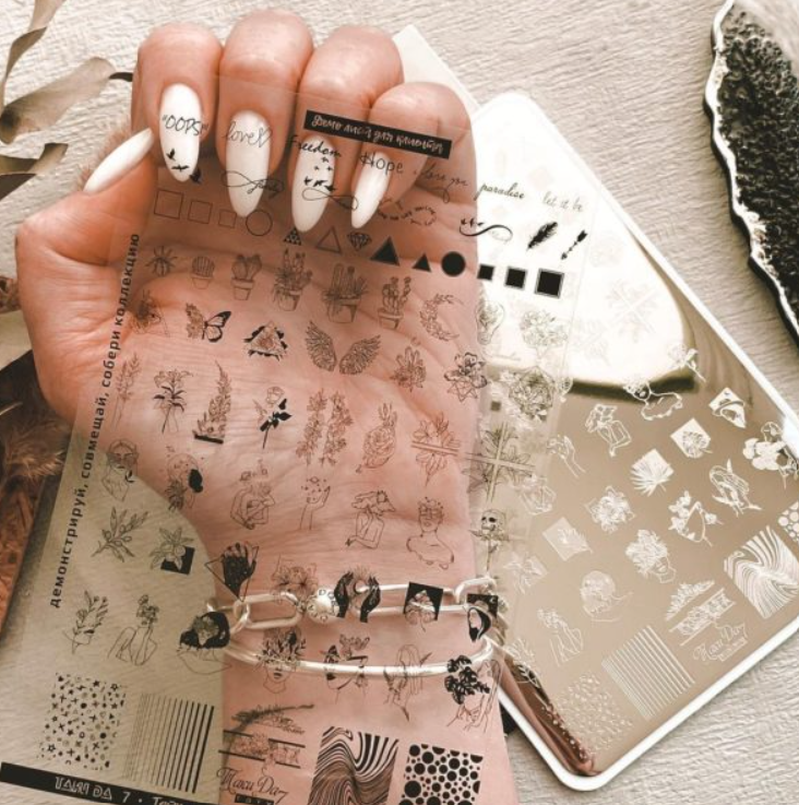 Placa de Stamping TakiDa N° 07 – con Hoja Demo