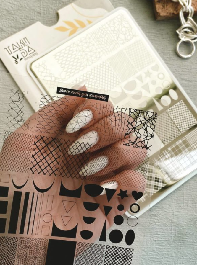 Placa de Stamping TakiDa N° 26 – con Hoja Demo