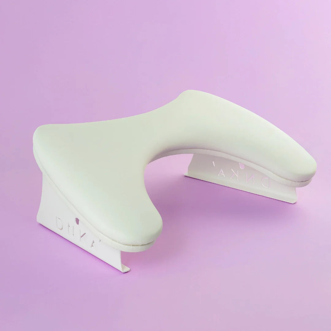 DNKA ANATOMICAL ARMREST FOR MANICURE, WHITE