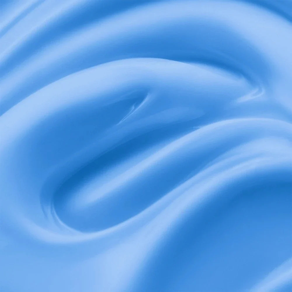 Textura del Builder Gel Cupio GELatto Blueberry en azul medio al trabajarlo