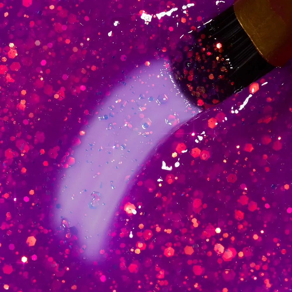 Detalle del color fucsia neón con purpurina del Builder Gel Cupio Glitter Neon Summer Babe