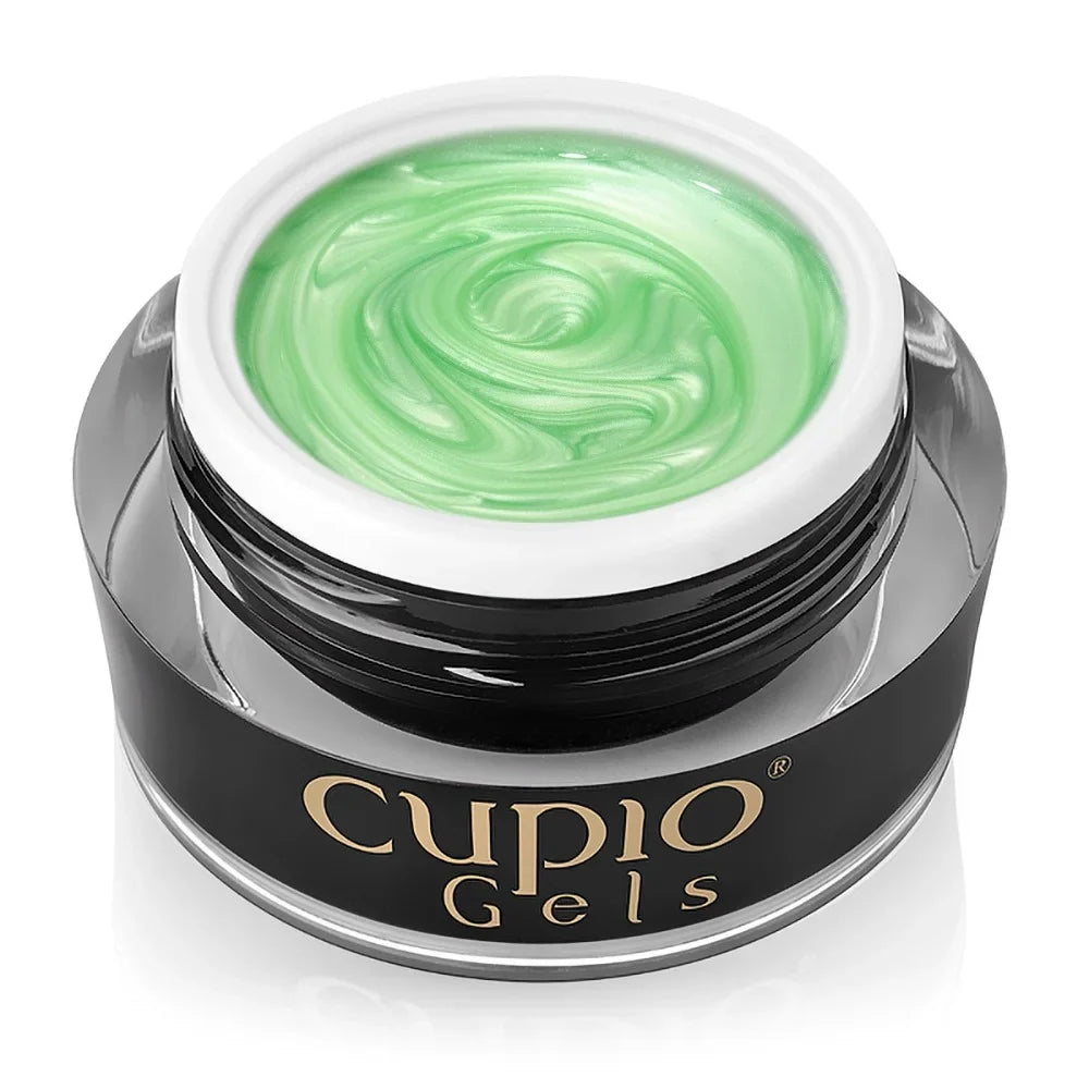 Tarro abierto del Builder Gel Cupio Pearl Bloom Mint Magic de 15 ml en verde menta perlado