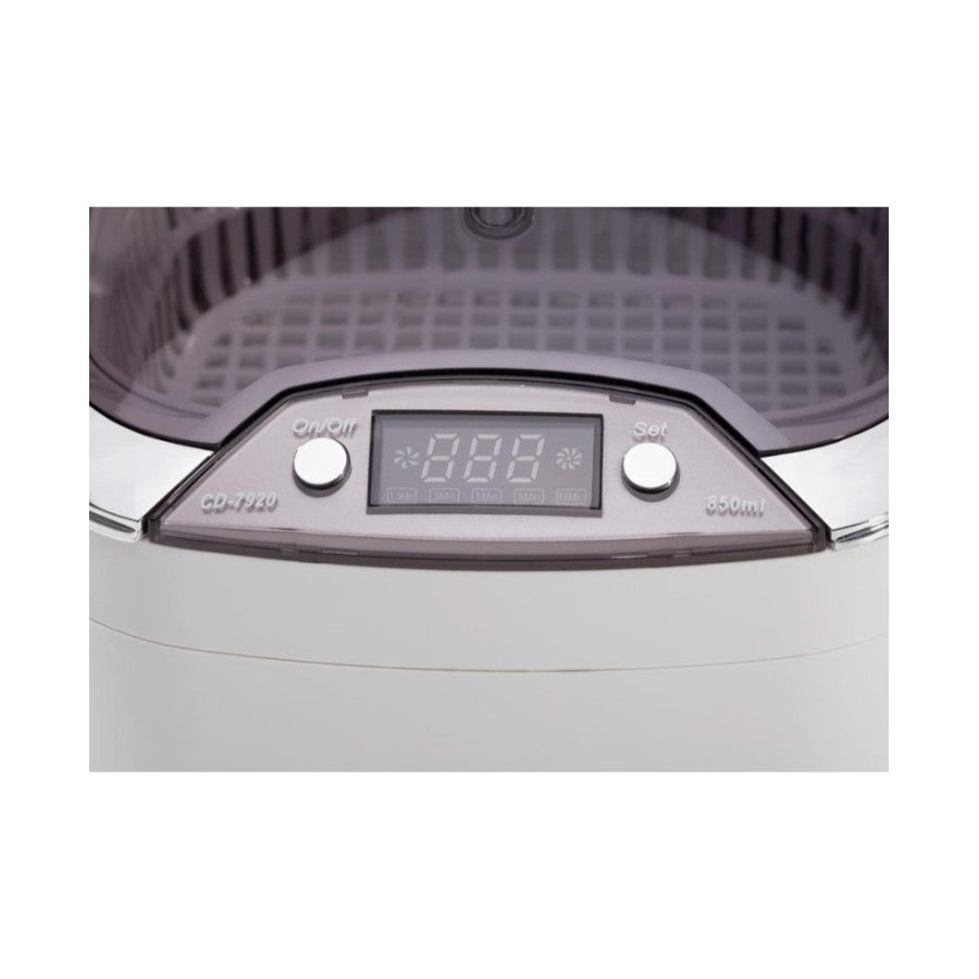 Panel de control del limpiador ultrasonido Codyson CD-7920 con botones On/Off y Set e indicación de 850 ml