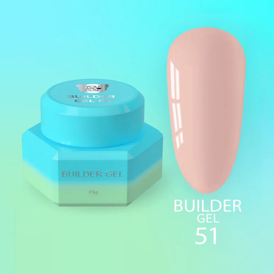 Bote del Builder Gel nr51 de You Are Cute junto a una uña de muestra en tono nude beige rosado